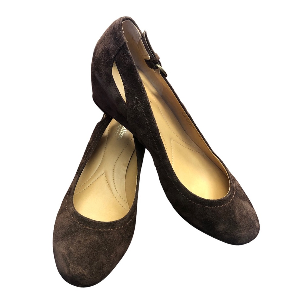 Like New Naturalizer Brown Suede Heels - Picture 4 of 8